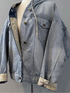 easel Faded Light Blue Denim Hooded Jacket
